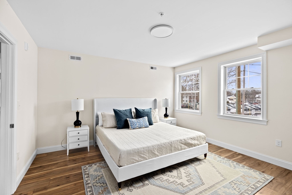 1 Pleasant Street 302