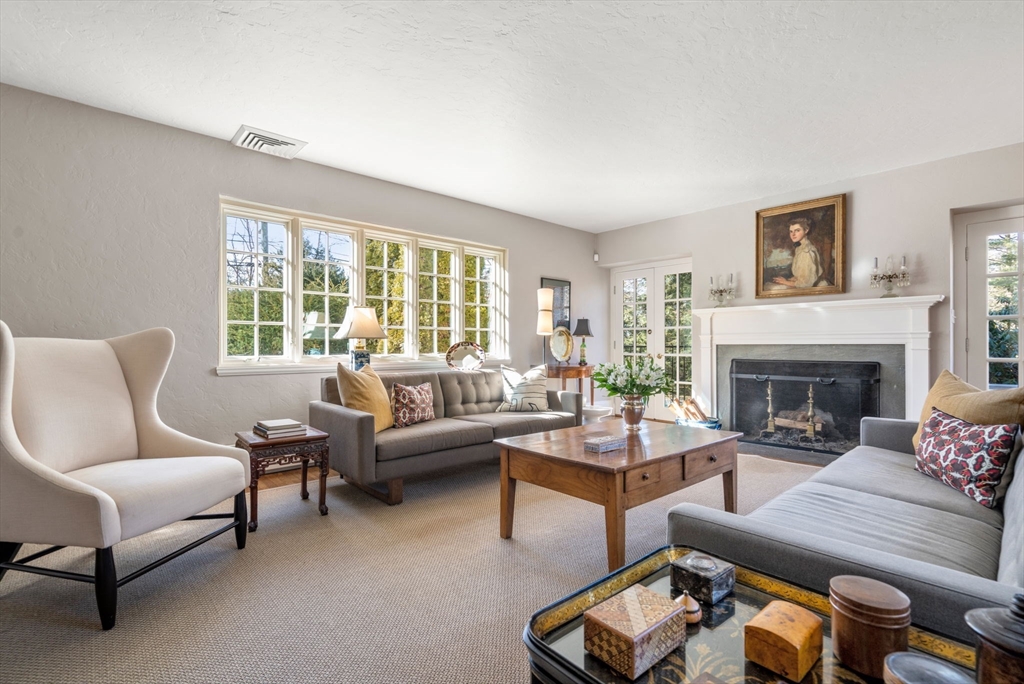 8 Schoolmaster Lane