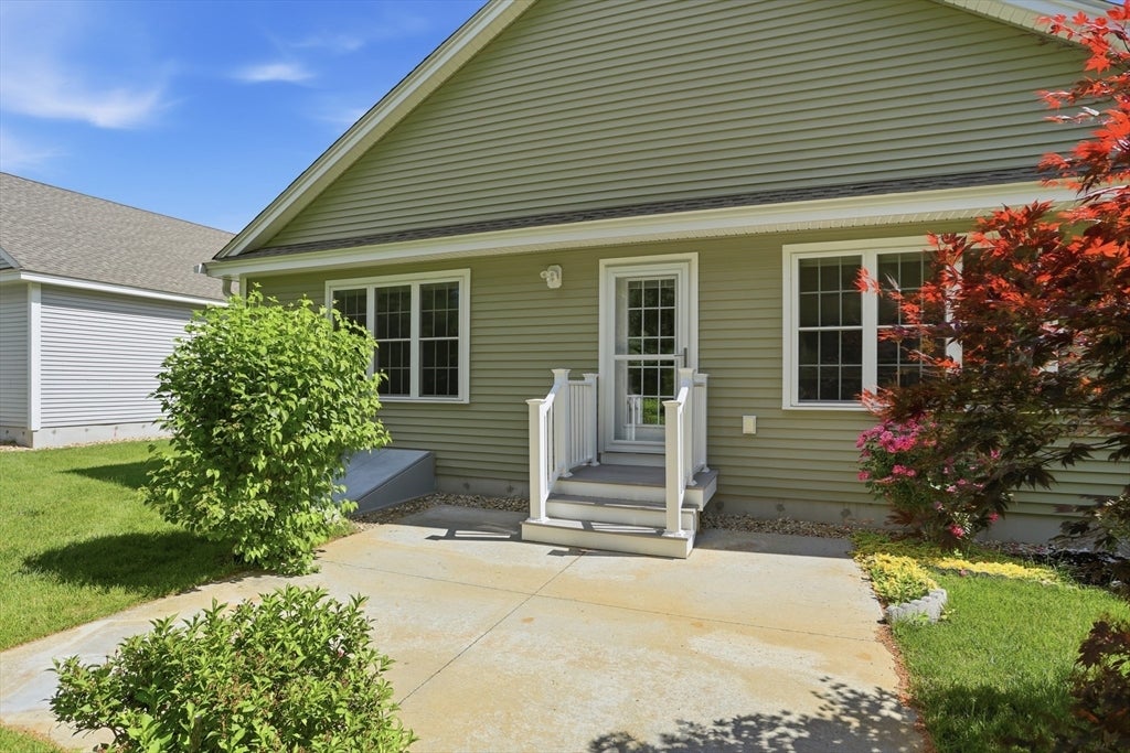 6 Bluebird Way 6