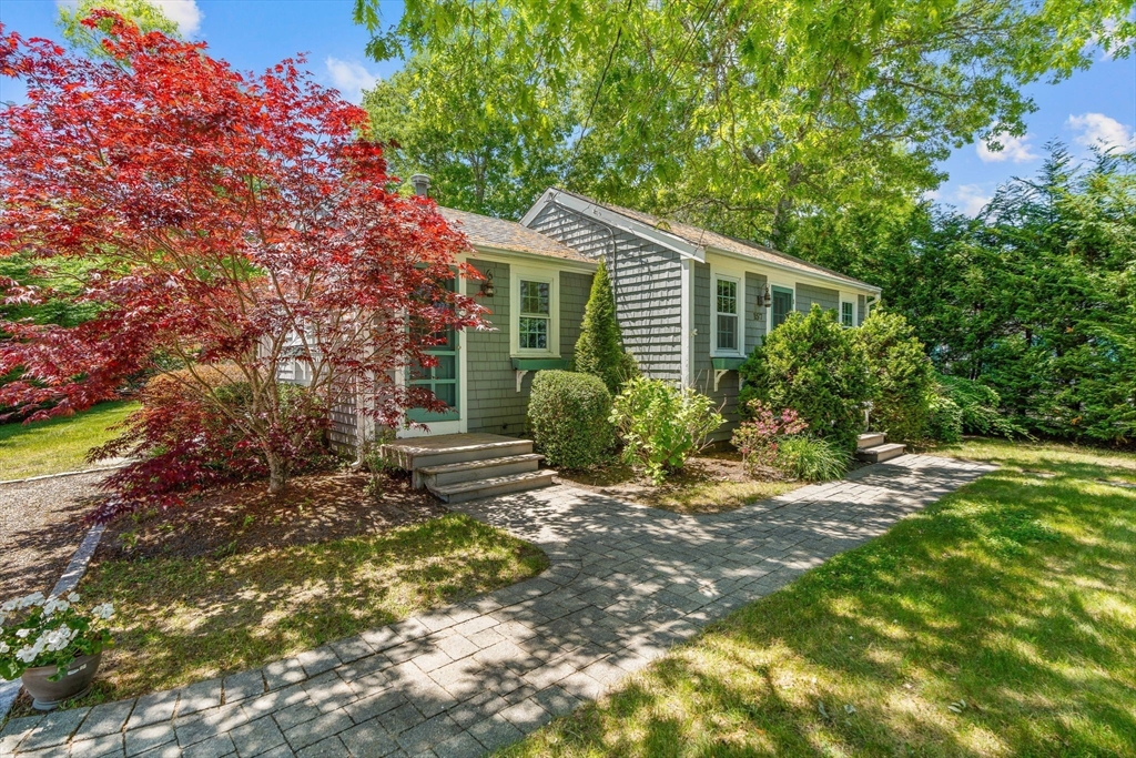157 Wading Place Rd