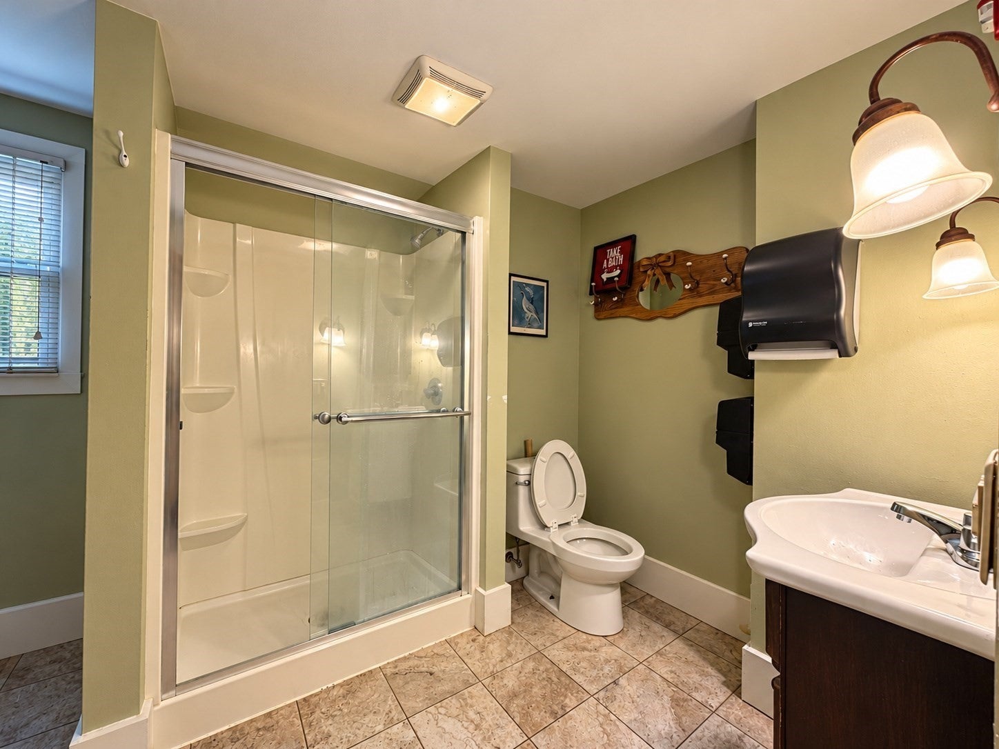 39 Sycamore St, New Bedford, MA, 39 Sycamore St, New Bedford, MA Photo #8