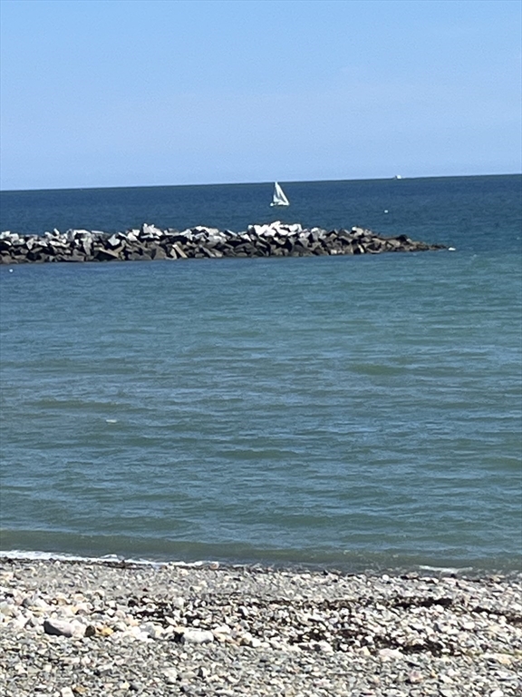 24 Winthrop Shore Dr 2