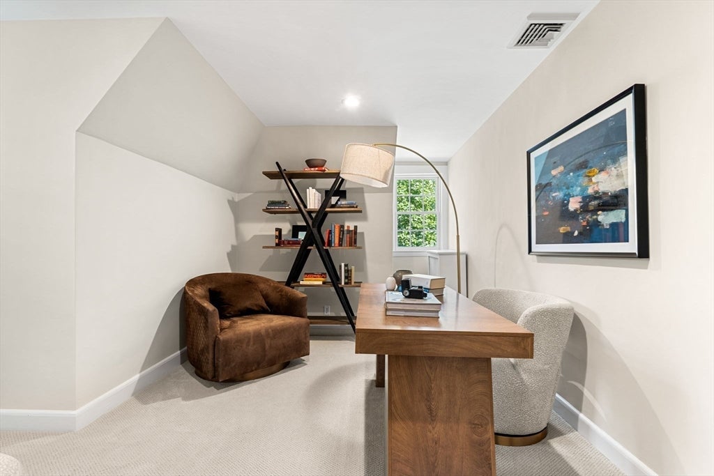 372 Warren St, Brookline, MA, 372 Warren St, Brookline, MA Photo #32