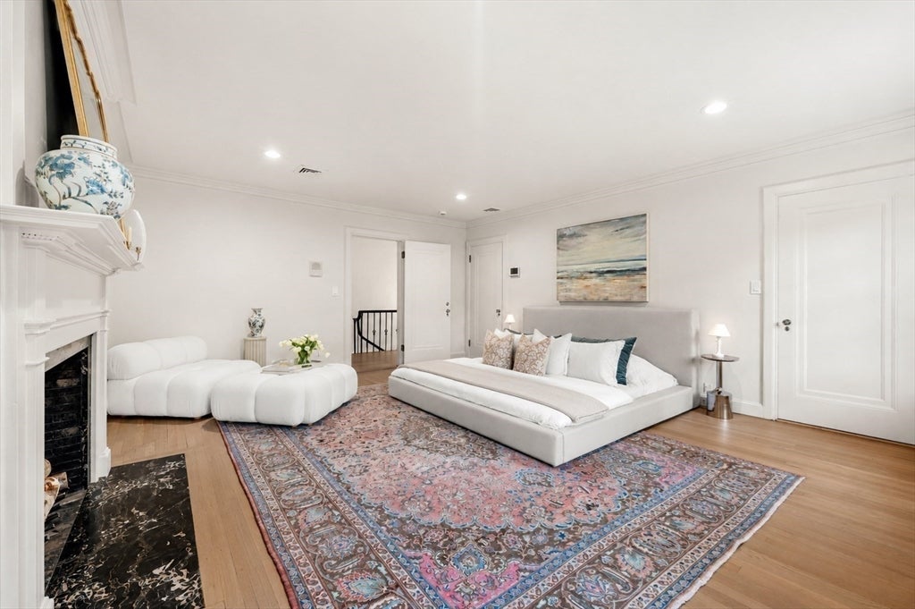 372 Warren St, Brookline, MA, 372 Warren St, Brookline, MA Photo #23