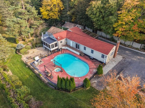 Photo of 126 Brattle St, Holden, MA 01520 (MLS # 73587491)