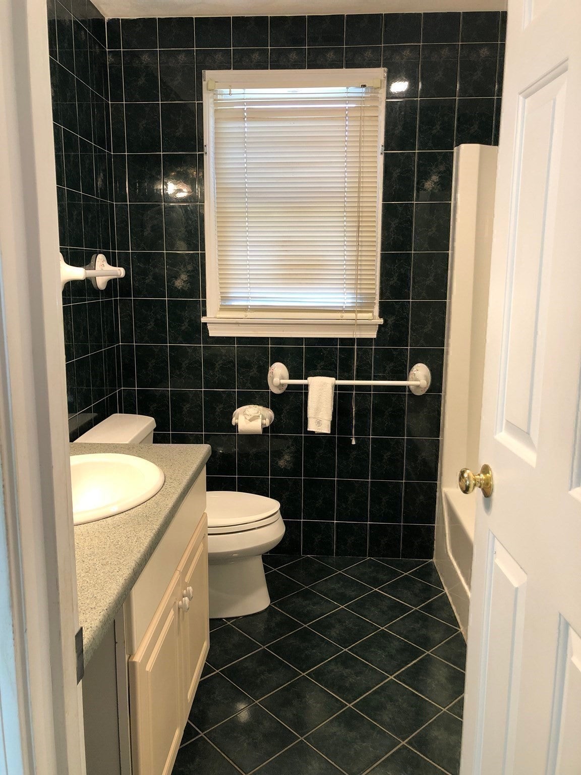448 Essex St, Beverly, MA, 448 Essex St, Beverly, MA Photo #13