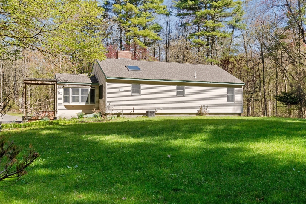 93 Hadley Rd, Merrimac, MA Photo #34