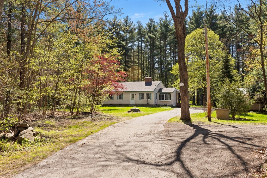 93 Hadley Rd, Merrimac, MA Photo #1