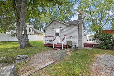 3 Chase Avenue Leominster MA 01453