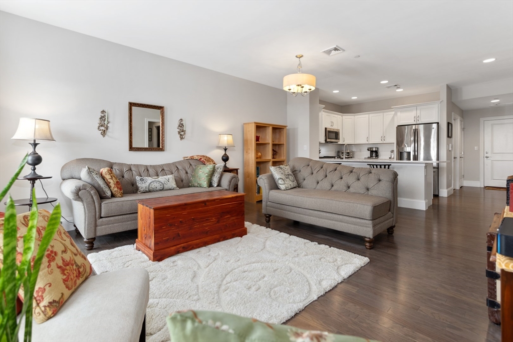 441 Essex Street 302