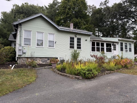 Photo of 172 Boston Road, Billerica, MA 01862 (MLS # 73583070)