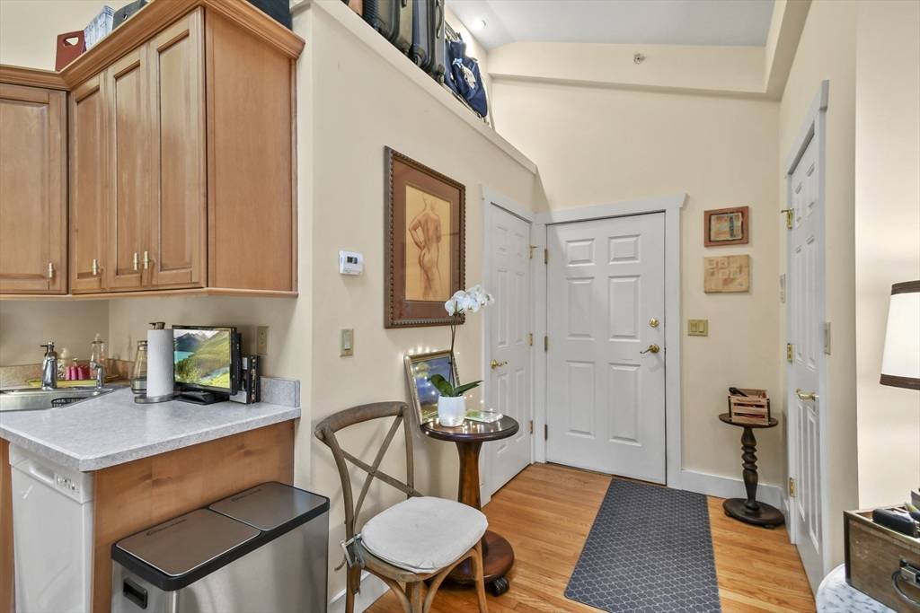 34 Church St 2A