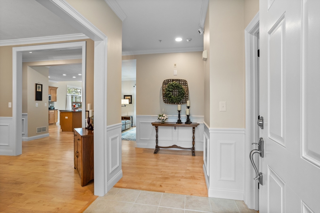 105 Candlewood Ln 105