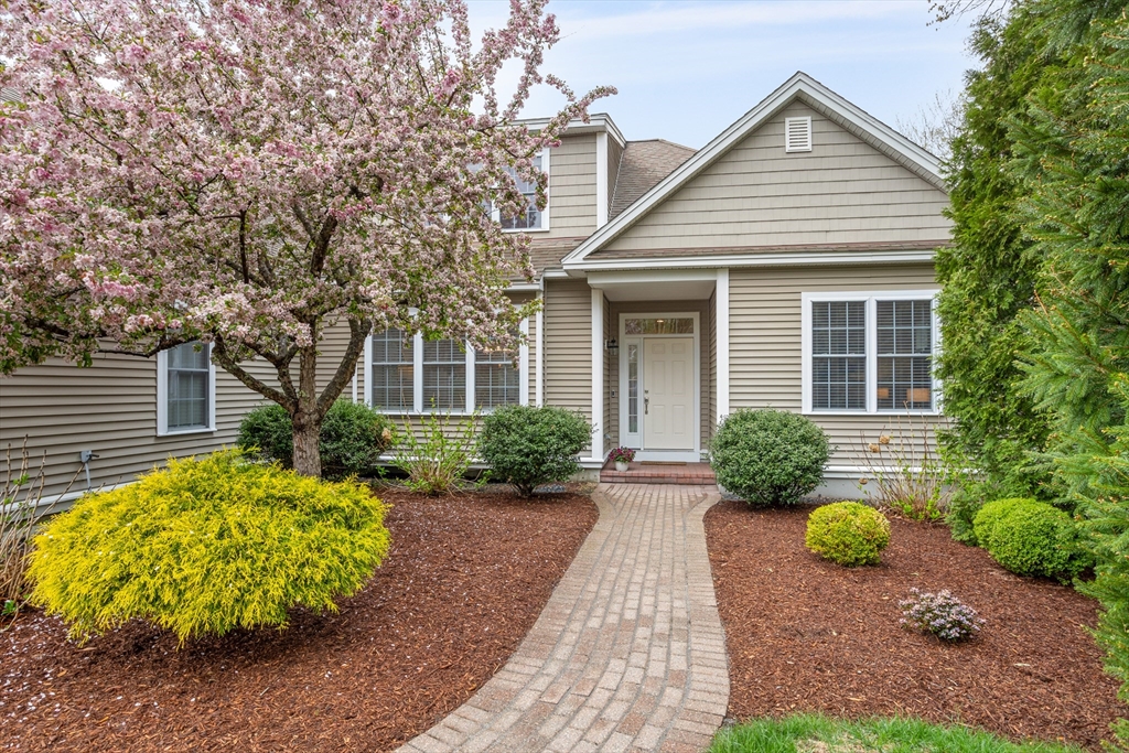 105 Candlewood Ln 105