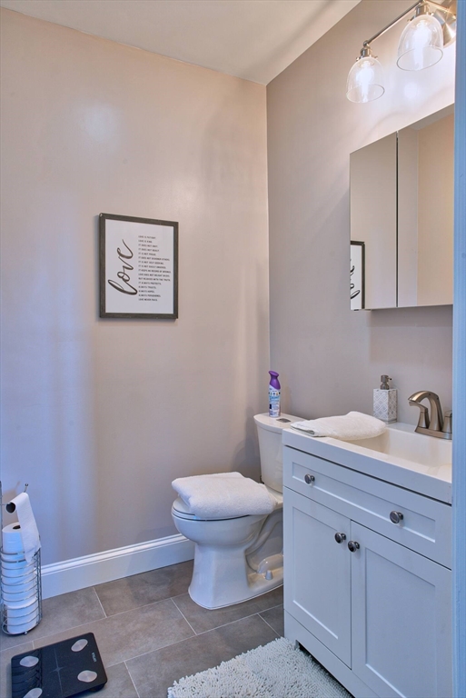 42 Atherton St #2, Boston, MA Photo #8