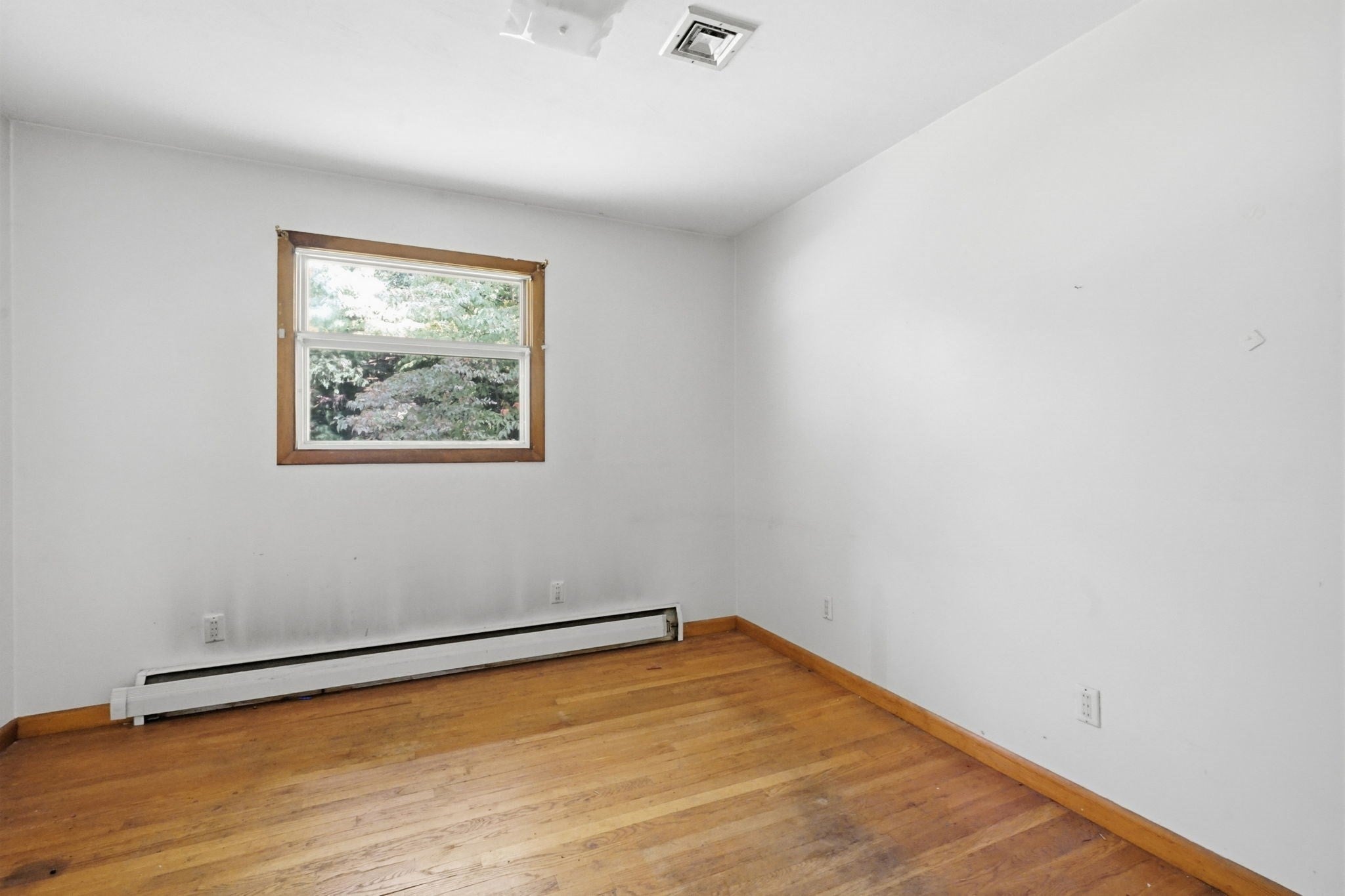 46 Spencer St, Agawam, MA Photo #15