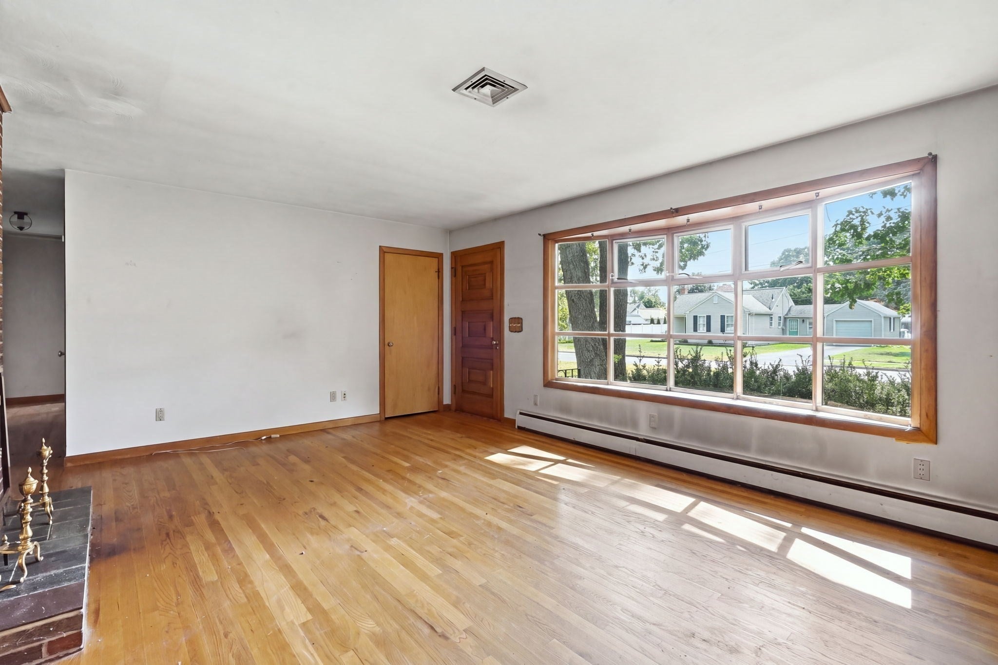 46 Spencer St, Agawam, MA Photo #13