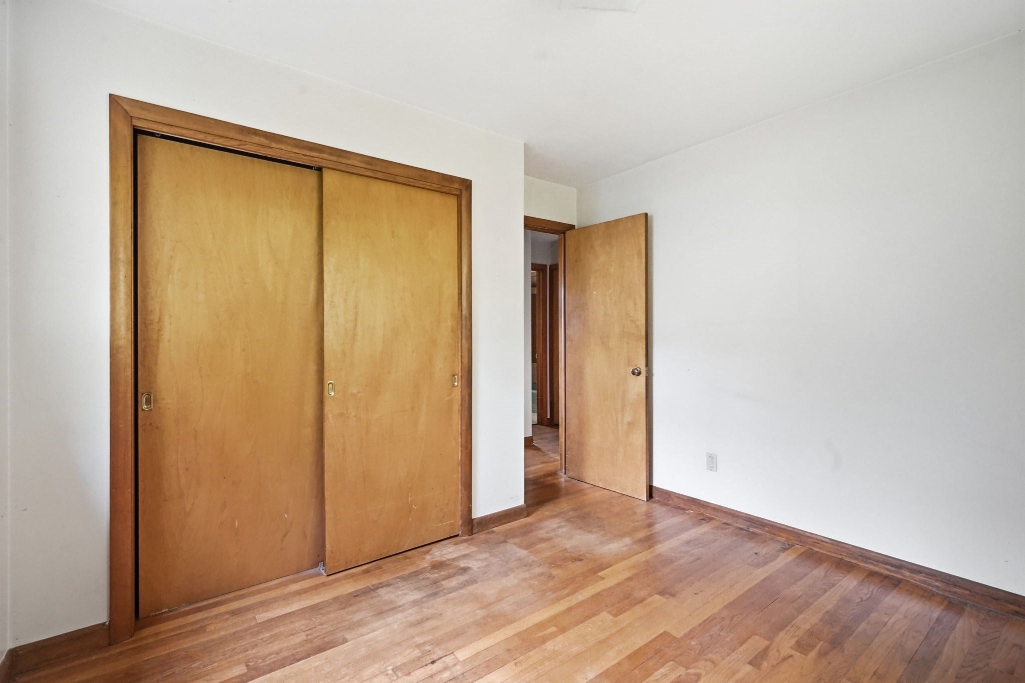46 Spencer St, Agawam, MA Photo #20
