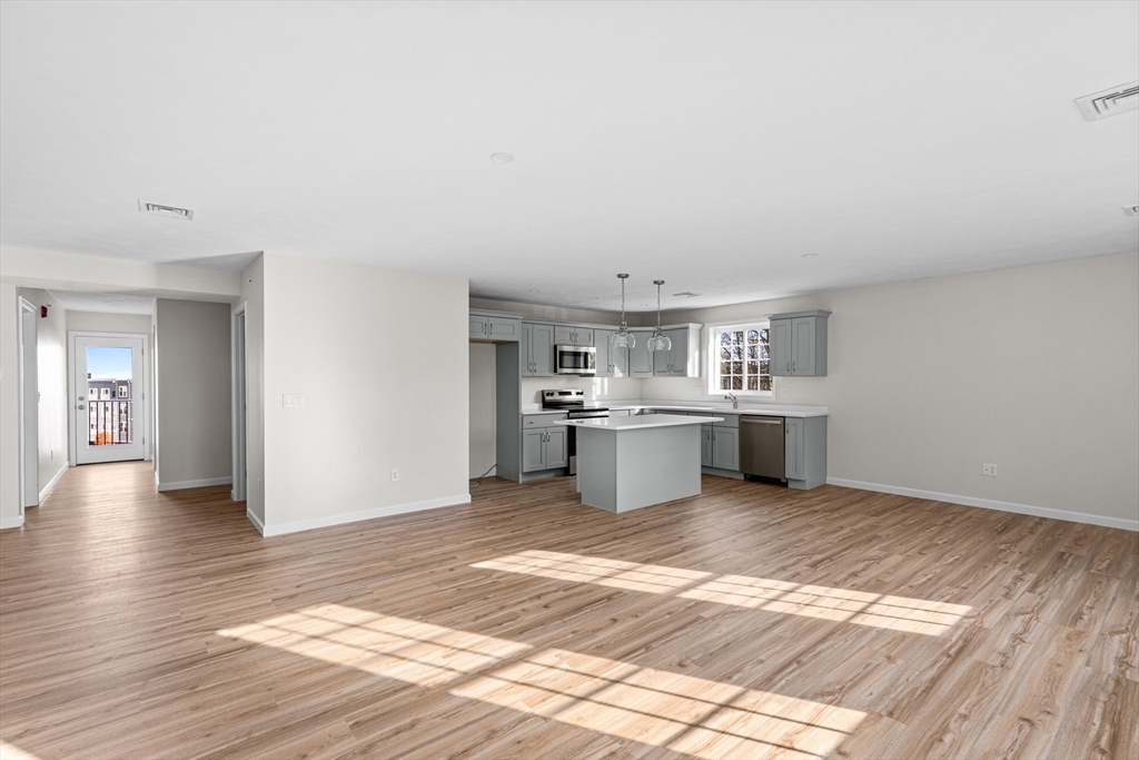 393-5 Court St #5, Plymouth, MA, 393-5 Court St #5, Plymouth, MA Photo #5