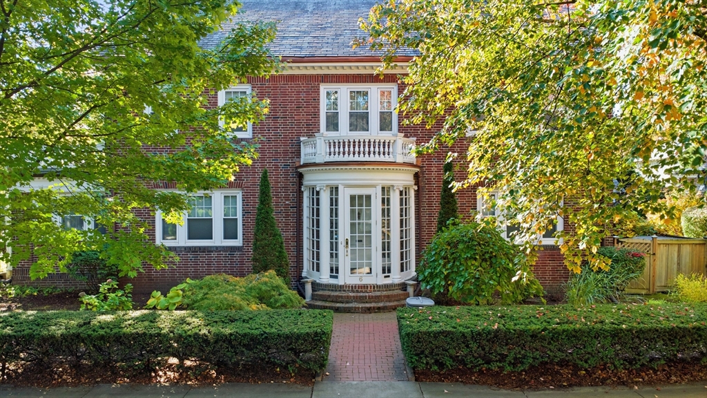 6 Elba St
