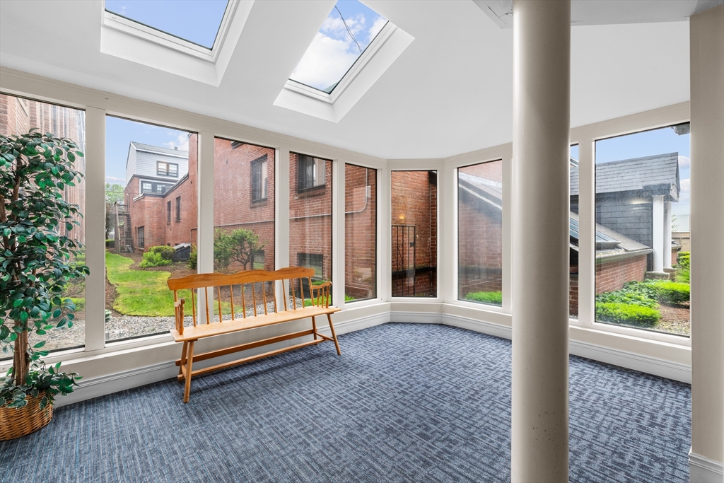 21 Linden St 210