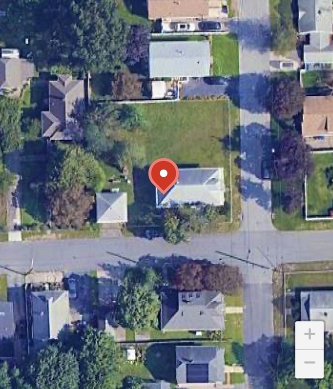 76 Rosella Ave