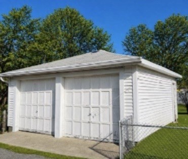 76 Rosella Ave