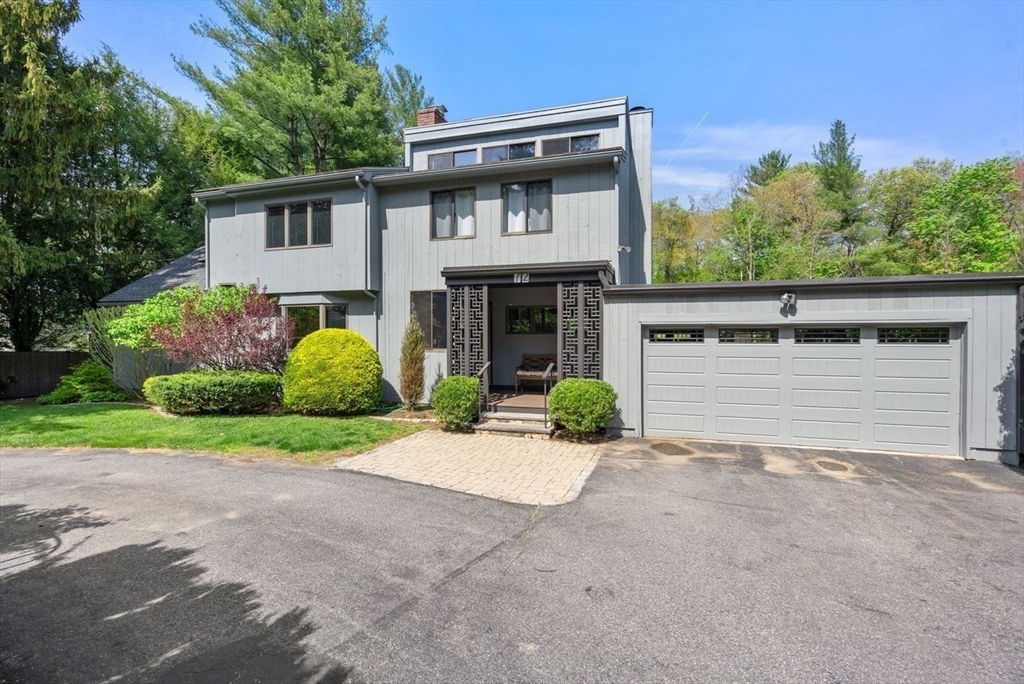 72 Brook Rd