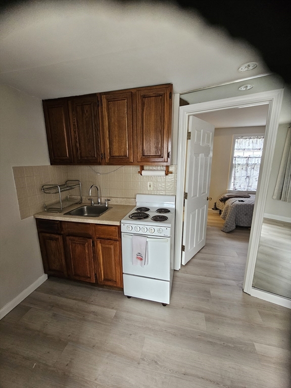 371 Main 4