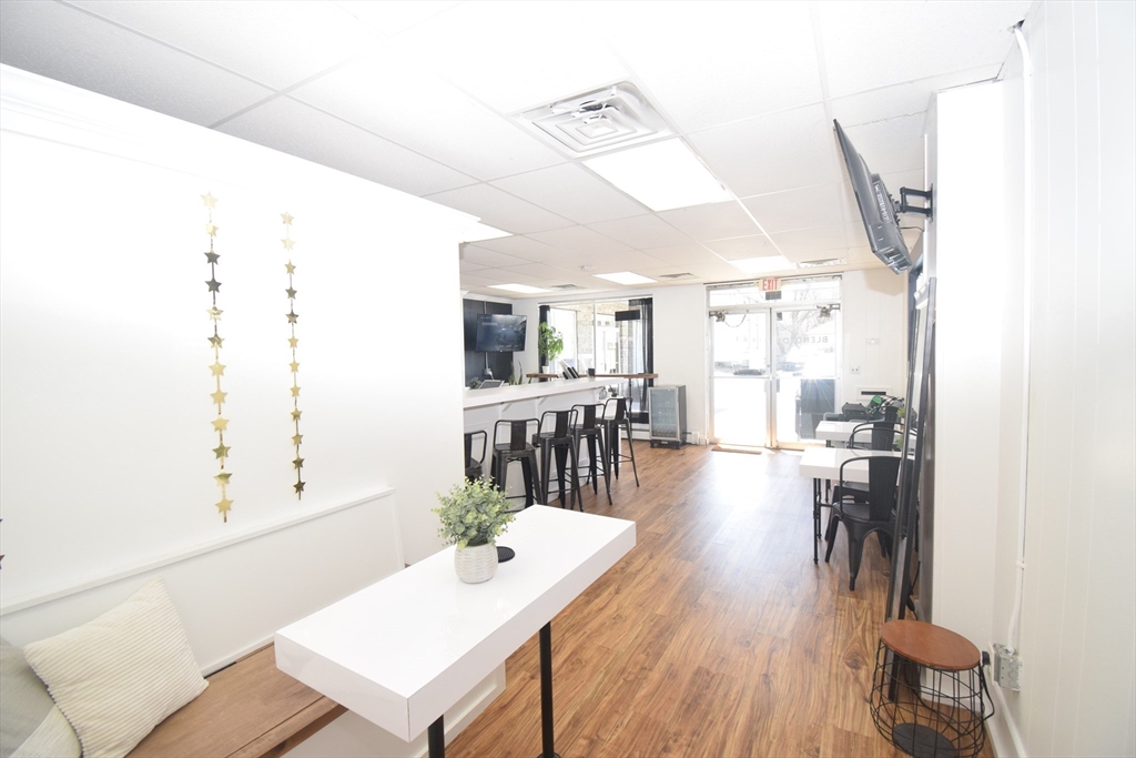 425 East Washington 2