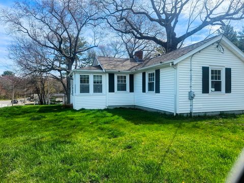 Photo of 932 Webster St, Hanover, MA 02339 (MLS # 73511565)