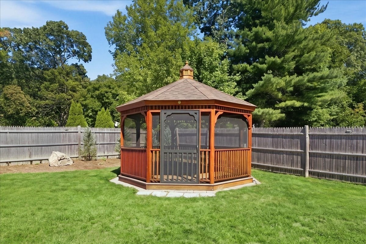 37 Brook ST, Mansfield, MA Photo #35