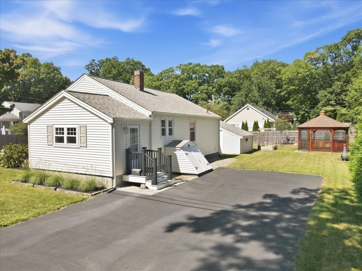 37 Brook ST, Mansfield, MA Photo #36