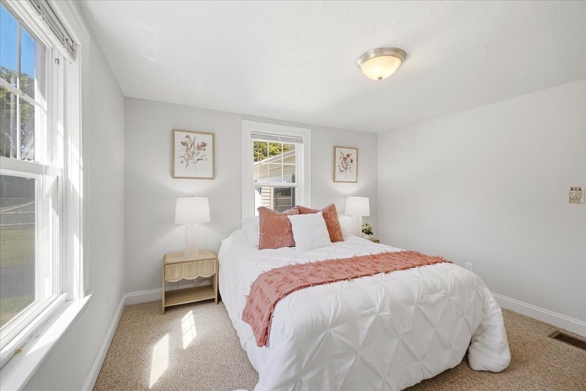 37 Brook ST, Mansfield, MA Photo #21