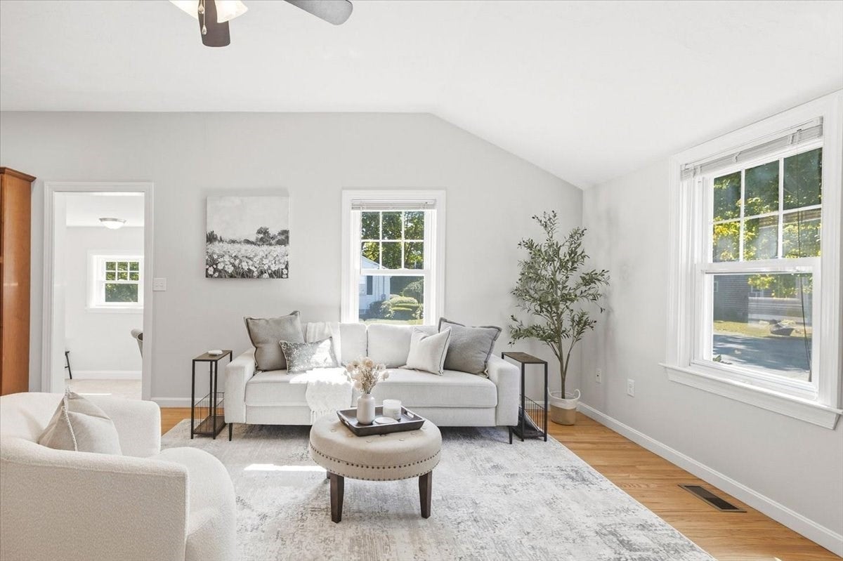 37 Brook ST, Mansfield, MA Photo #10