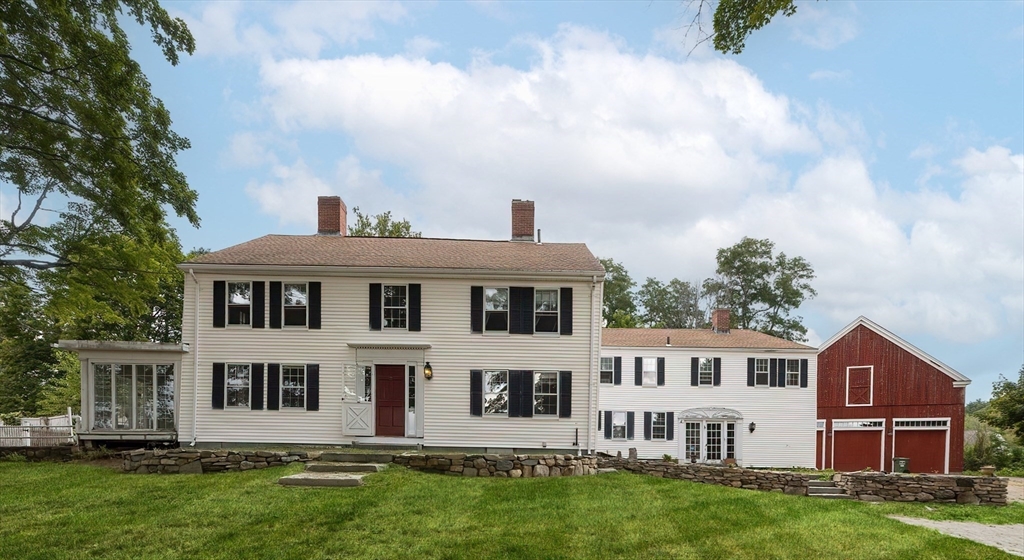 Hudson, Massachusetts 01749, United States, 6 Bedrooms Bedrooms, ,3 BathroomsBathrooms,Residential,Active,201566