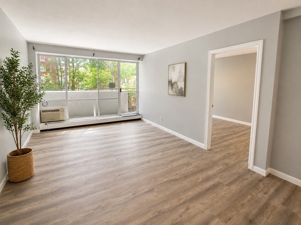 29 Concord Ave. 212
