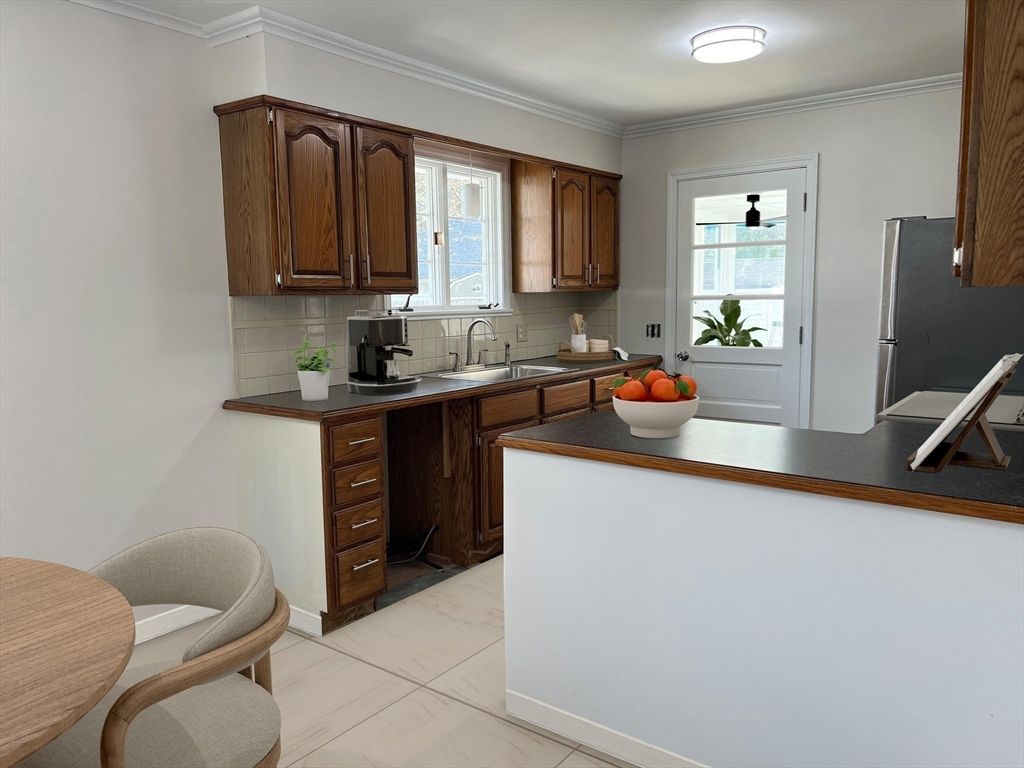 Photo of 55 Parkerview St, Springfield, MA 01129 (MLS # 73503769)