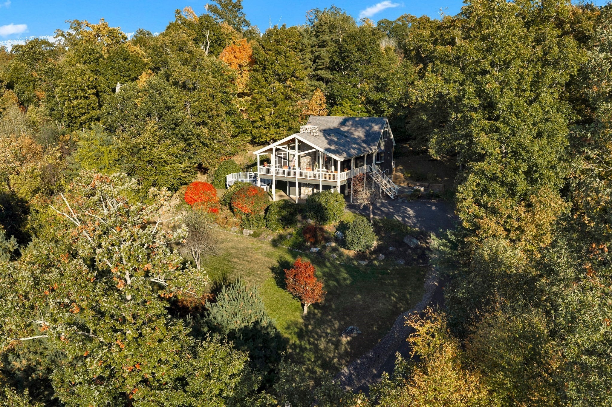 42 Streeter Rd, Sturbridge, MA Photo #1