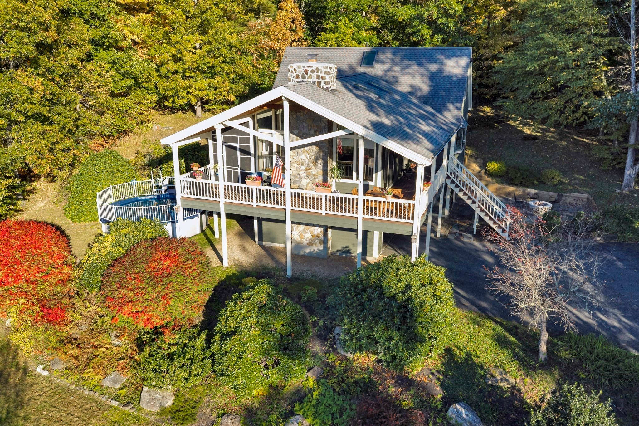 42 Streeter Rd, Sturbridge, MA Photo #2