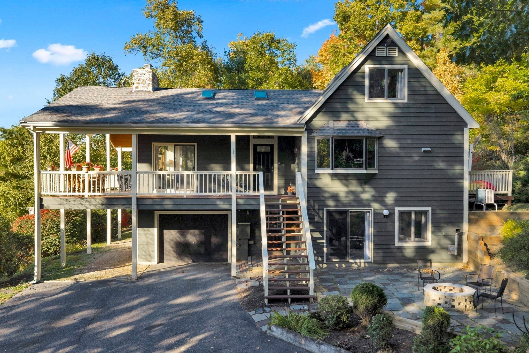 42 Streeter Rd, Sturbridge, MA Photo #3
