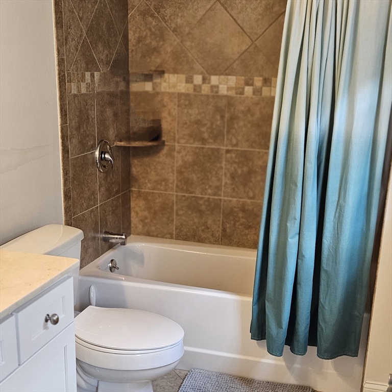 Belmont, Massachusetts 01867, United States, 3 Bedrooms Bedrooms, ,3 BathroomsBathrooms,Residential,Pending,127482