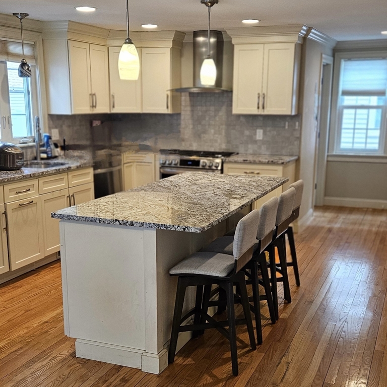 Belmont, Massachusetts 01867, United States, 3 Bedrooms Bedrooms, ,3 BathroomsBathrooms,Residential,Pending,127482