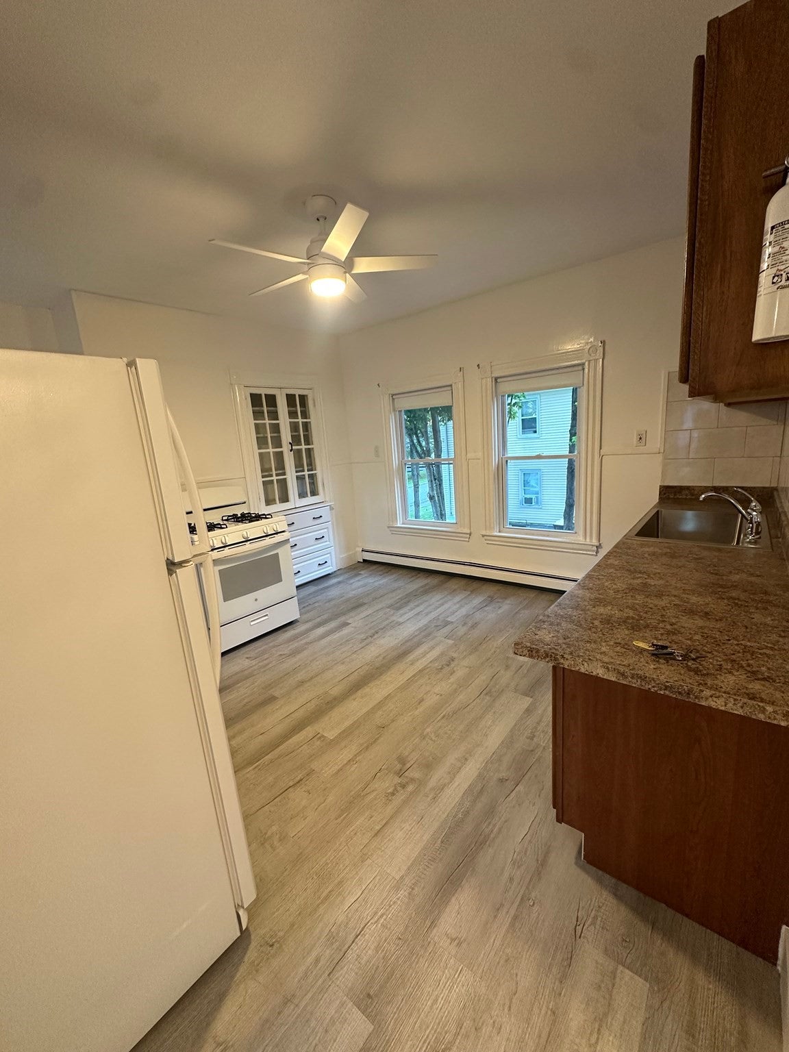 Click for 92 Robbins St #2, Avon, MA slideshow