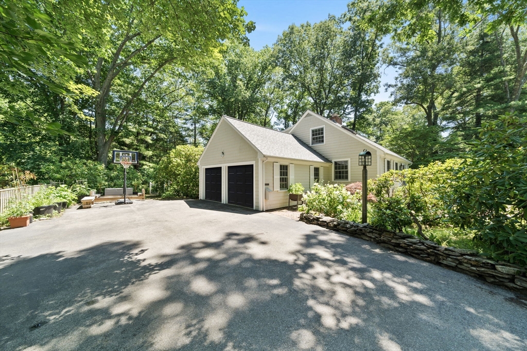 55 Fox Run Rd