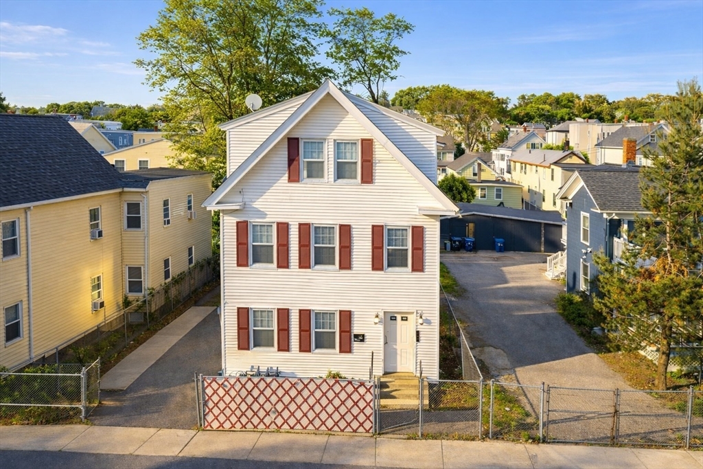 42 Morton St