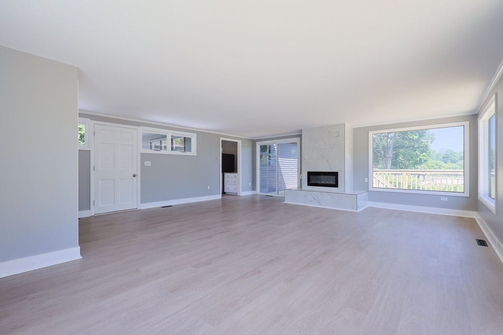 387 Walnut Hill Rd