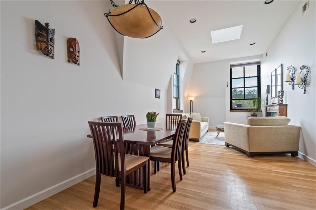 130 Appleton St 4E