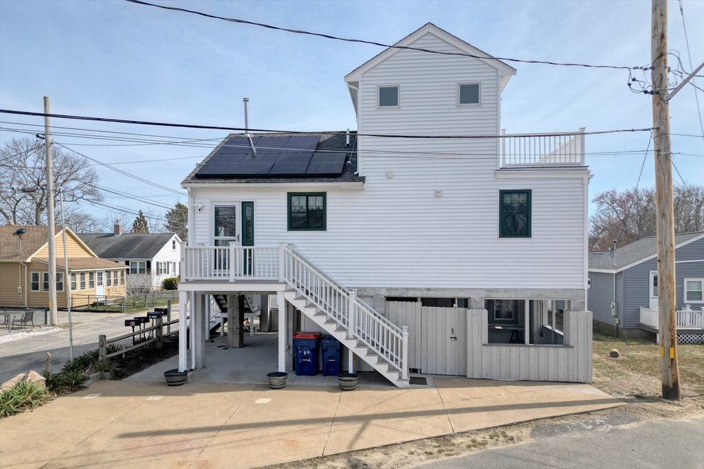 1 Barnes St