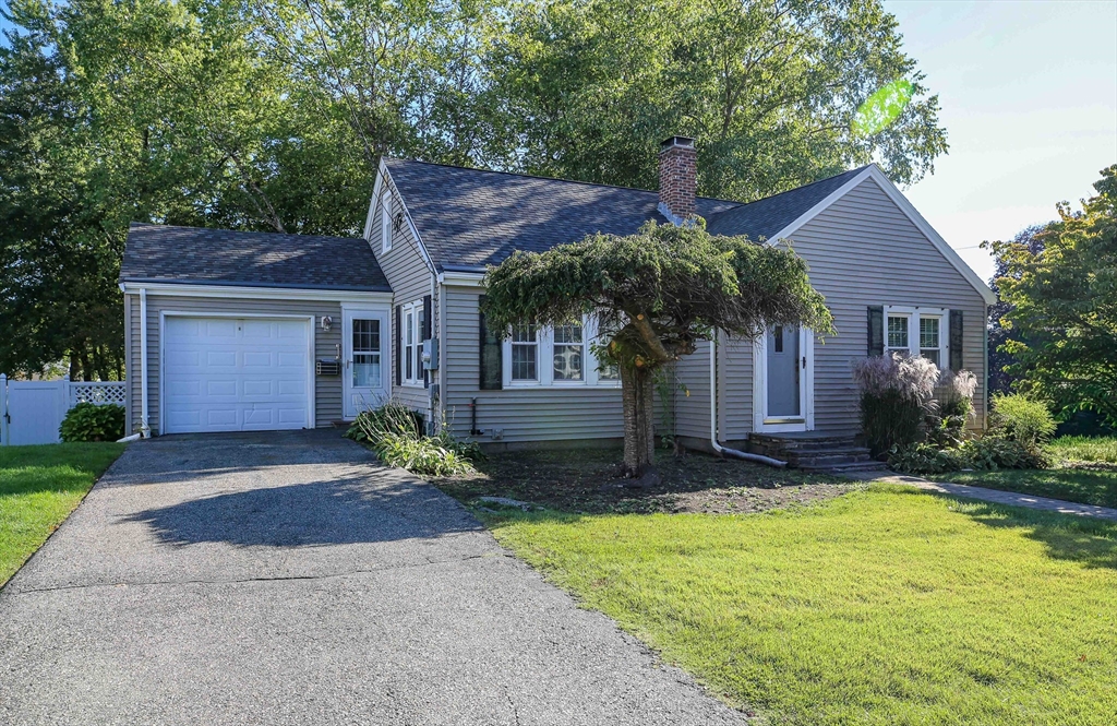 14 Housatonic St